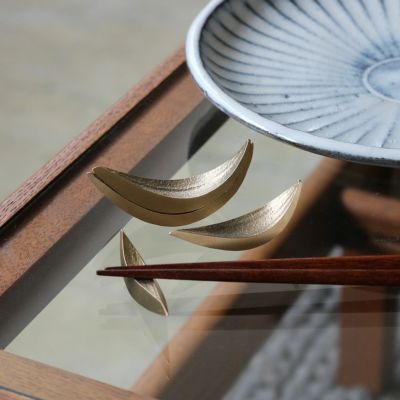 KAMARO'AN Woven Pebble Mirror 26 / Chestnut カマロアン