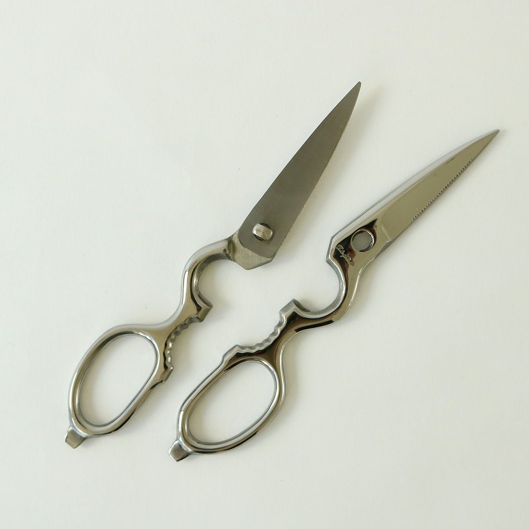 受け継がれる道具 TajiKaのハサミ | 読み物 | graf