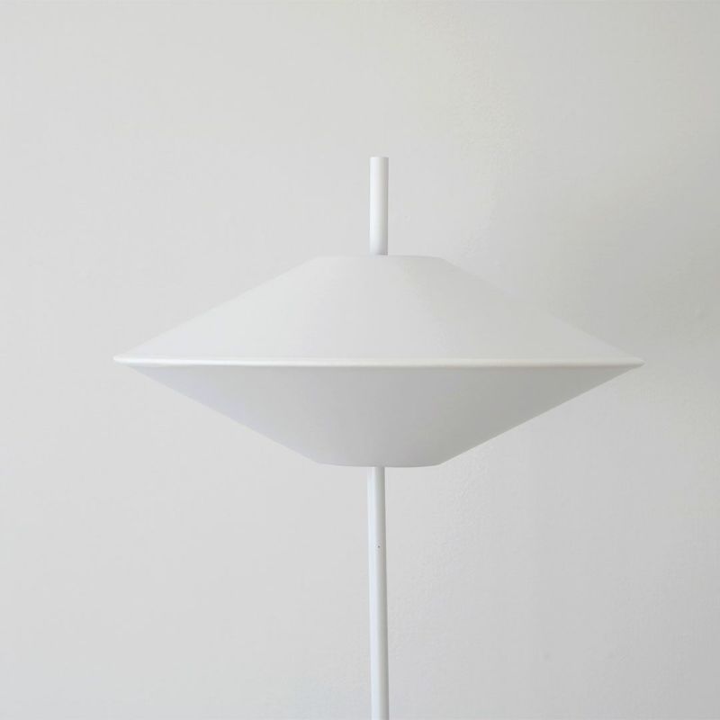 sol Stand［ソルスタンド］｜フロアスタンドライト・照明｜Narrative