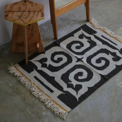 ベニワレンラグ_96029（ブルー）｜ラグ・絨毯｜Layout - graf